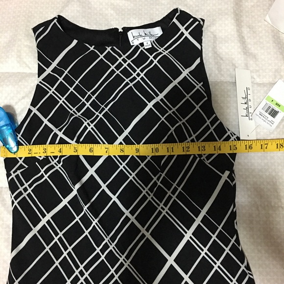 (NWT) Nicole Miller Dress with ruffle bottom - Picture 8 of 11